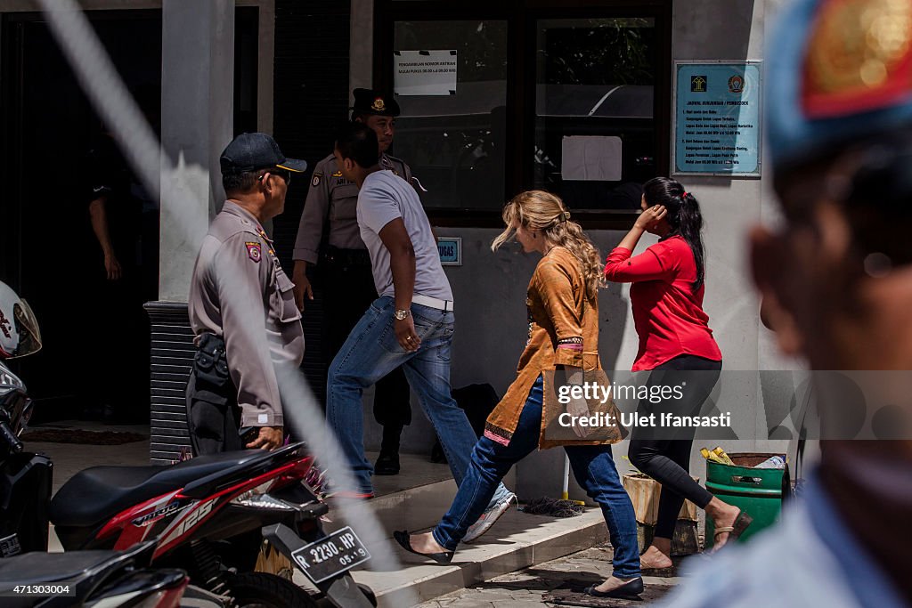 Families Of Bali 9 Duo Visit Prison Ahead Of Execution