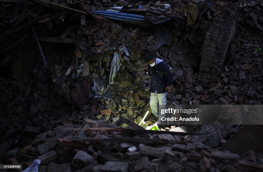 Powerful earthquake hits Nepal