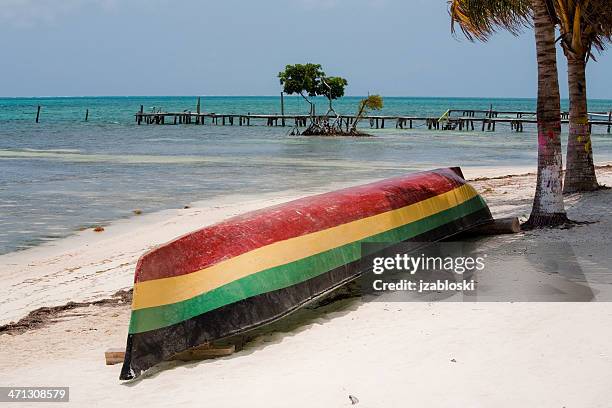 rasta bote - jamaica fotografías e imágenes de stock