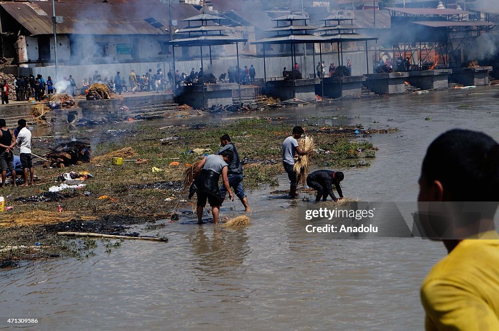 Powerful earthquake hits Nepal