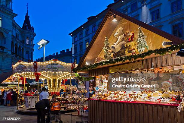 christmas for kids - graz stock pictures, royalty-free photos & images