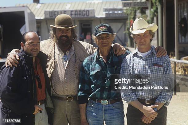 Italian actors Bud Spencer and Terence Hill posing on the set of the film Troublemakers with their sons Giuseppe Pedersoli and Jess Hill . Santa Fe,...