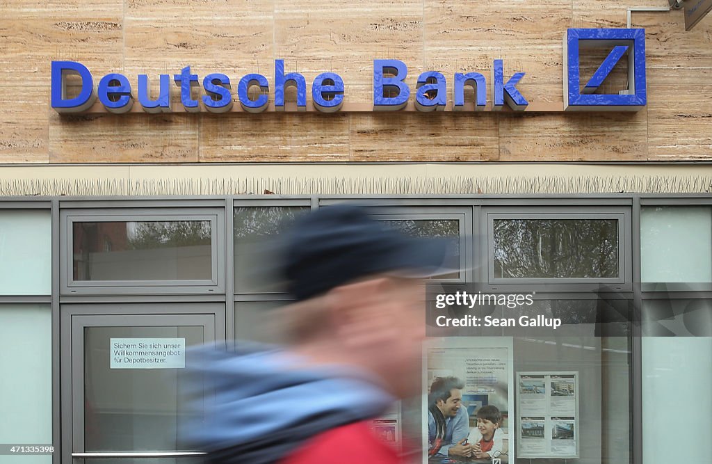 Deutsche Bank To Close 200 Branches