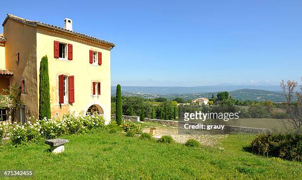 one bastide in luberon - france - french landscape stock pictures, royalty-free photos & images