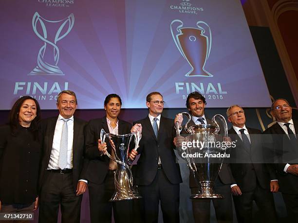 Nadine Kessler of VfL Wolfsburg , Wolfgang Niersbach , president of German Football Association and UEFA Committee member, Steffi Jones , director of...