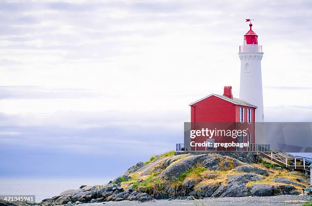 fisgard lighthouse in victoria, british columbia - victoria canada stock-fotos und bilder