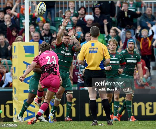 Will Robinson of London Welsh kicks a conversion during the Aviva Premiership match between Leicester Tigers and London Welsh at Welford Road on...