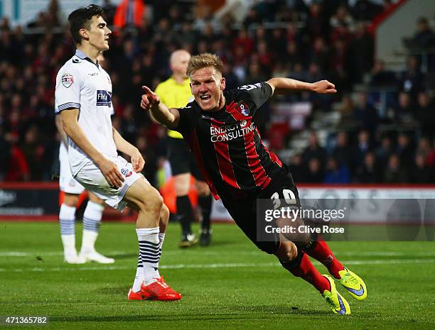3 687点のサッカー選手 マット リッチーのストックフォト Getty Images 3 687点のサッカー選手 マット リッチーのストックフォト Getty Images