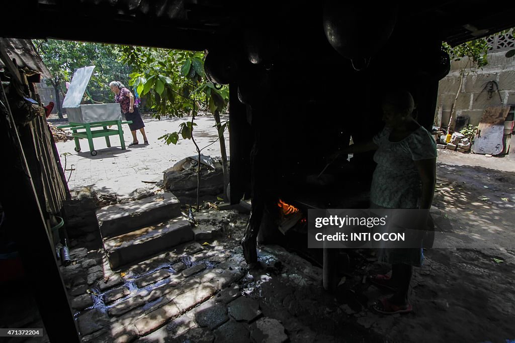 NICARAGUA-ENVIRONMENT-SOLAR-COOKERS