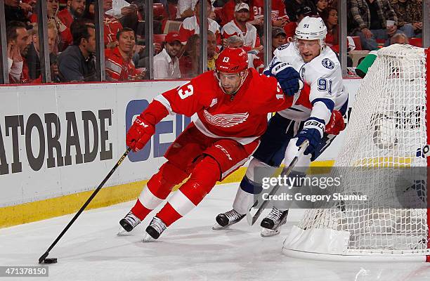 Datsyuk Stickhandling 69 Steven Stamkos Stick Stock Photos, High-Res Pictures, and Images ...