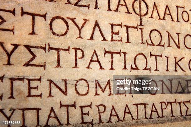 ancient inscription - ephesus 個照片及圖片檔
