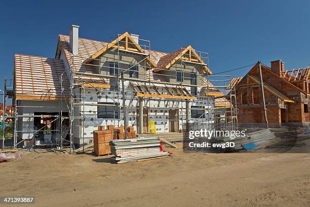 residential house under construction - new build house stock pictures, royalty-free photos & images