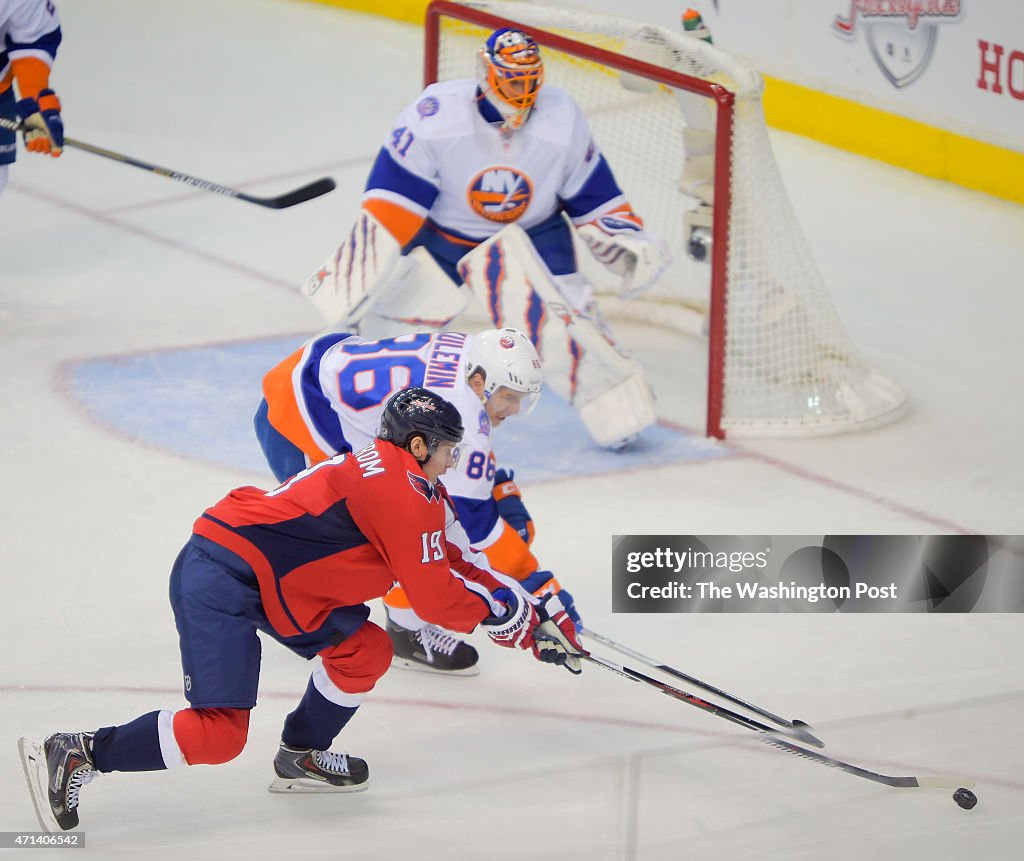 The New York Islanders play the Washington Capitals