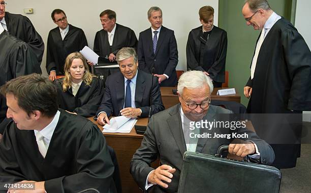 Juergen Fitschen , co-CEO of German bank Deutsche Bank, and the former Deutsche Bank CEOs Rolf Breuer and Josef Ackermann wait for their trial in...