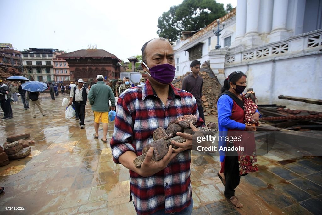 Powerful earthquake hits Nepal