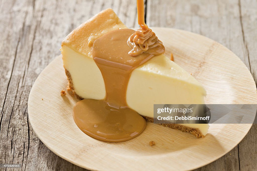 Cheesecake With Caramel Pour