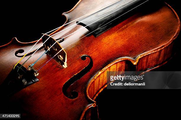 543 Violin Wallpaper Photos and Premium High Res Pictures - Getty Images