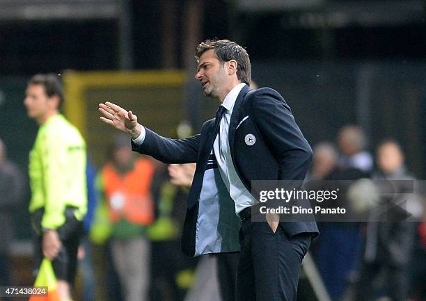 Head coach of Udinese Andrea Stramaccioni issues instructions during the Serie A match between Udinese Calcio and FC Internazionale Milano at Stadio...