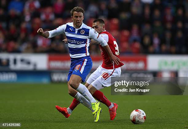 Simon Cox of Reading controls the ball from Jack Hunt of Rotherham during the Sky Bet Championship match between Rotherham United and Reading at The...