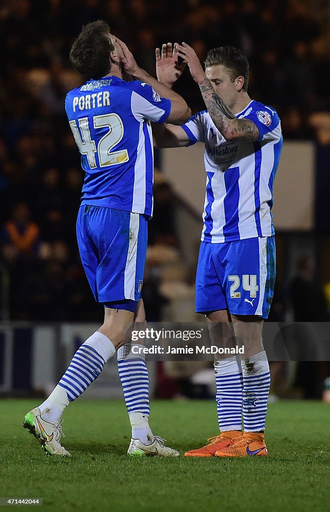 Colchester United v Swindon Town: Sky Bet League One