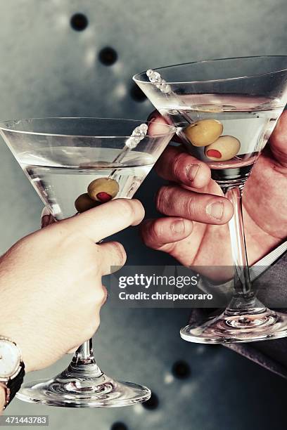 martini toast - martini stockfoto's en -beelden