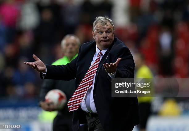 Manager of Rotherham United Steve Evans gestures during the Sky Bet Championship match between Rotherham United and Reading at The New York Stadium...