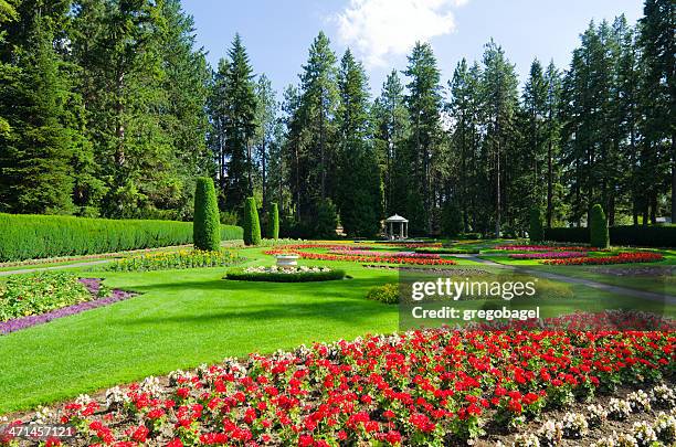 duncan garden at manito park in spokane, wa - spokane stockfoto's en -beelden