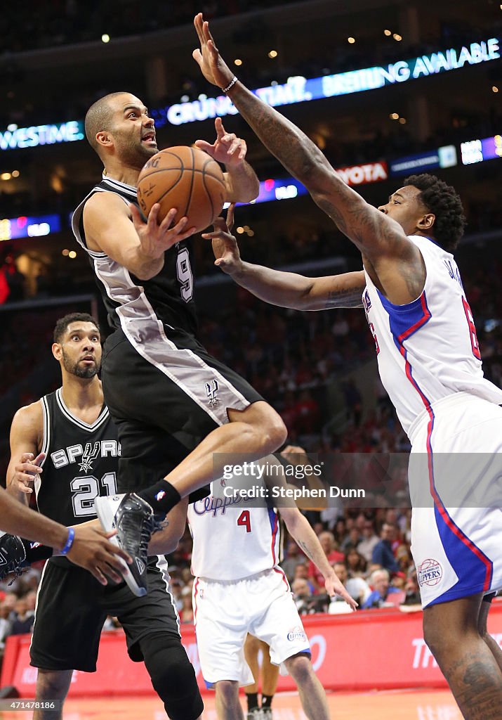 San Antonio Spurs v Los Angeles Clippers - Game Five