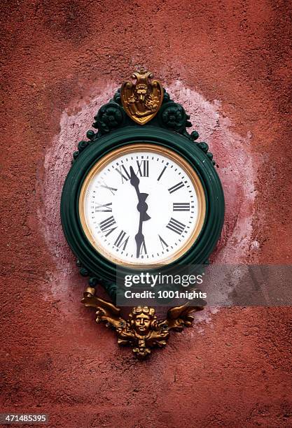 relógio de parede - relógio de parede imagens e fotografias de stock