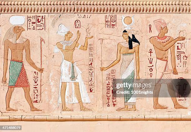 egyptian fresco - hieroglyphics stockfoto's en -beelden