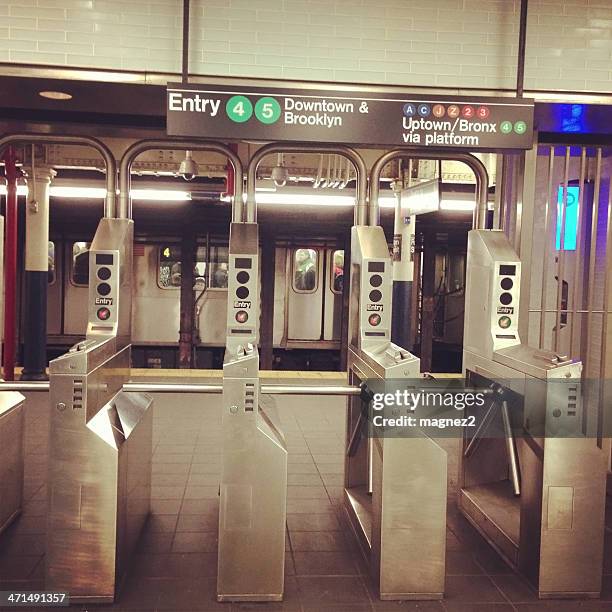 new york subway turnstile - mta bildbanksfoton och bilder