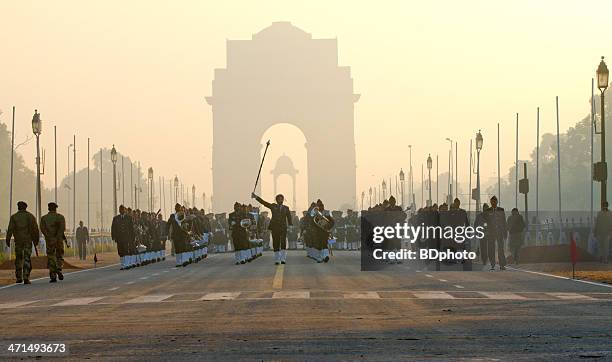 parade pratique, new delhi, inde - new delhi stock photos et images de collection