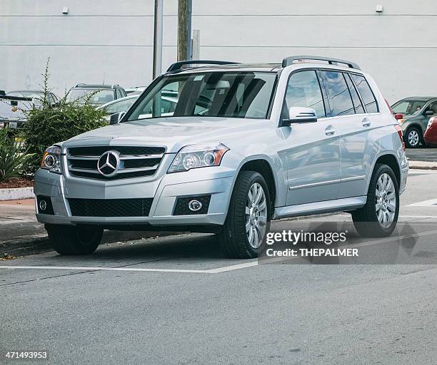 mercedes-benz glk 350 suv - mercedes benz glk stock pictures, royalty-free photos & images