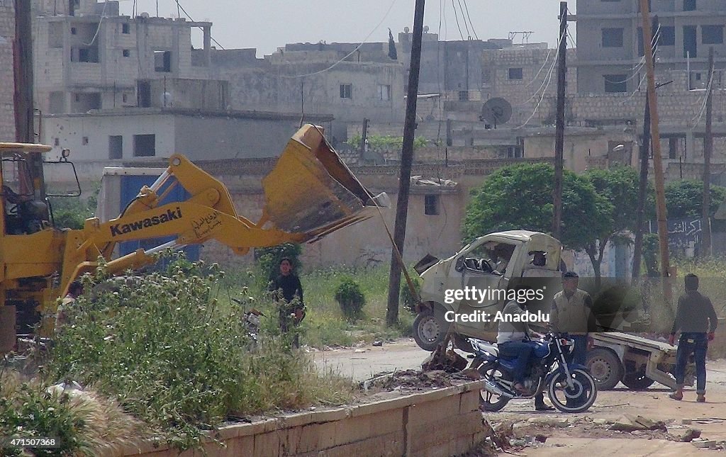 Assad Regime Airstrikes hit Binnish town of Idlib