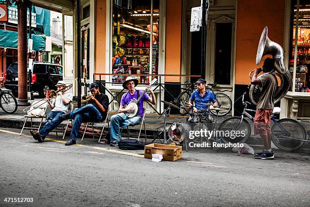 street musician in new orleans - new orleans band stock pictures, royalty-free photos & images