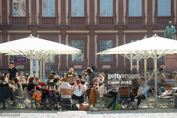 campus , university of mannheim, germany - mannheim stockfoto's en -beelden