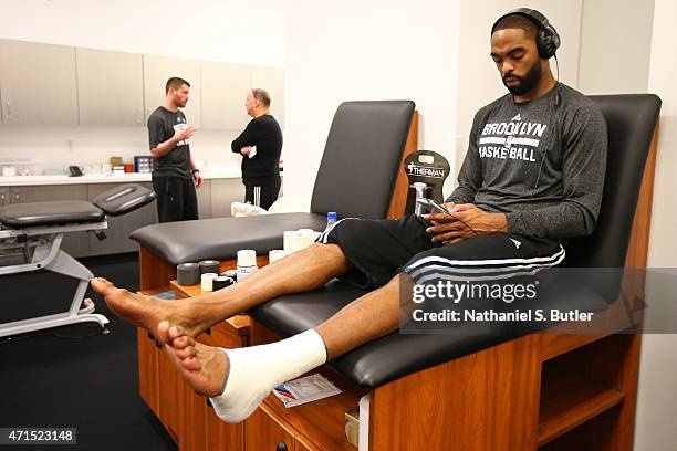 Alan Anderson of the Brooklyn Nets gets ready before Game Three of the Eastern Conference Quarterfinals against the Atlanta Hawks during the 2015 NBA...