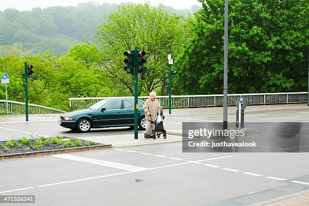 waiting with walking frame - senior essen stock pictures, royalty-free photos & images