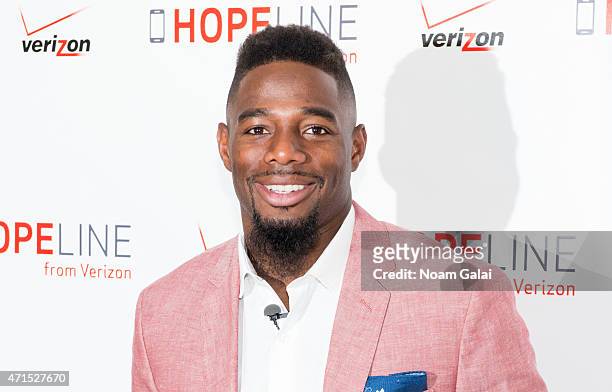 Cornerback William Gay attends the HopeLine phone donation event supporting domestic violence prevention at Bryant Park Verizon Store on April 29,...