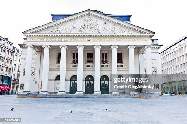 la monnaie, brussels. - gelddrukkerij stockfoto's en -beelden