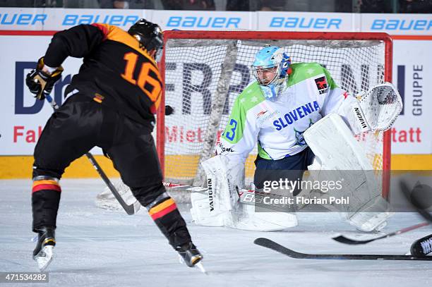 Michael Wolf of Team Germany and Robert Kristan of Team Slovenia during the game between Germany and Slovenia on april 29, 2015 in Berlin, Germany.