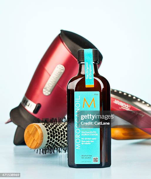 moroccanoil ヘアトリートメント - hair products ストックフォトと画像