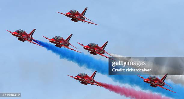 royal air force red arrows aerobatic display team - red arrows stock pictures, royalty-free photos & images