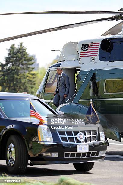 President Barack Obama arrives at Walter Reed National Military Medical Center April 29, 2015 in Bethesda, Maryland. The president's visit with...
