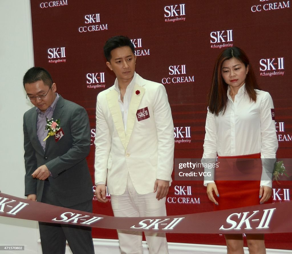 Han Geng Promotes SK-II In Shanghai