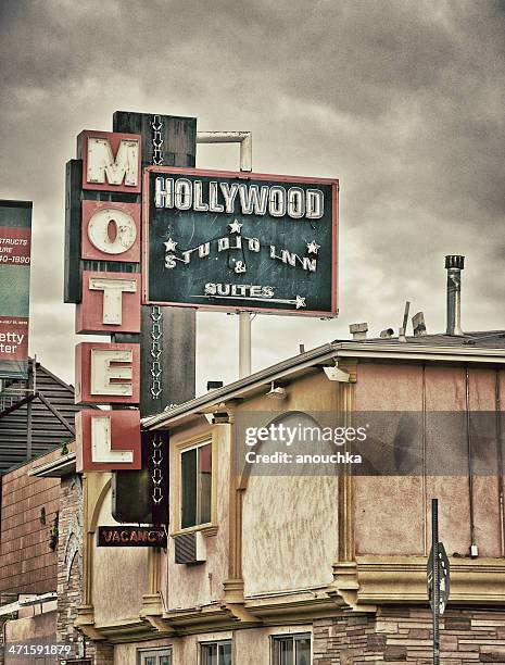 hollywood studio inn & suites motel on sunset boulevard - vintage hollywood bildbanksfoton och bilder