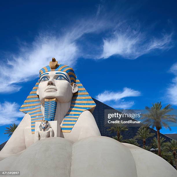 luxor hotel and casino - las vegas pyramid stock pictures, royalty-free photos & images