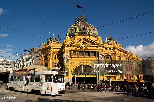 melbourne - flinders st station - classic melbourne tram stock pictures, royalty-free photos & images