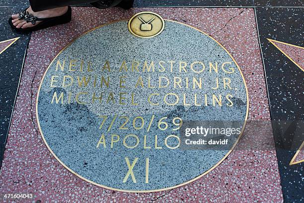 moon landing paseo de la fama - imágenes de neil armstrong fotografías e imágenes de stock