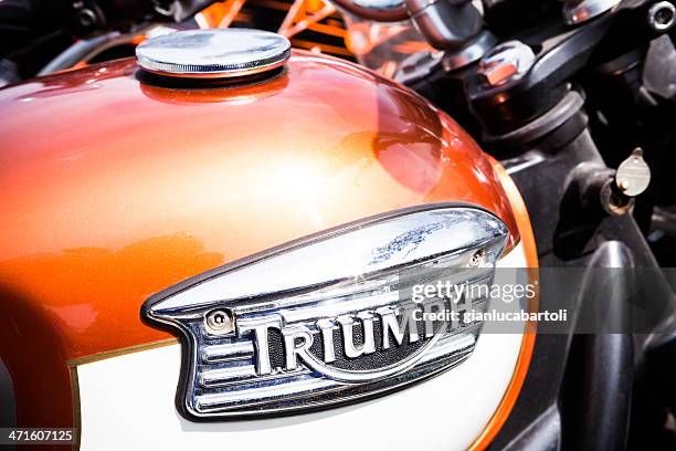 triumph detail - triumph motorcycle stockfoto's en -beelden